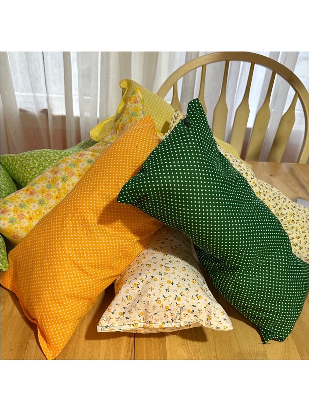 Purse Pillows U Get 2 large Or 1 large 1 med & 1 small Or 4 mediums Or 6 smalls - Picture 7 of 7